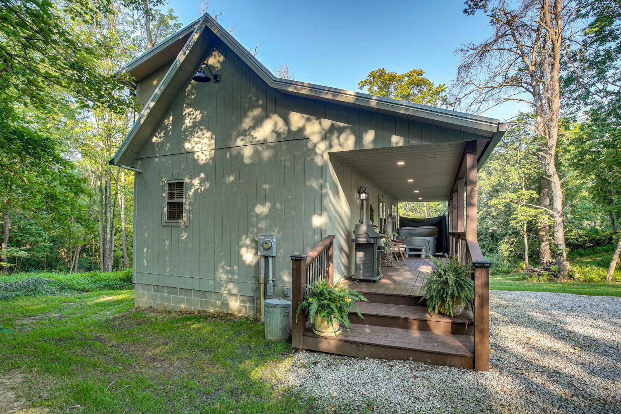 Idyllic Cabin In The Heart Of Hocking Hills Rockbridge Exterior photo